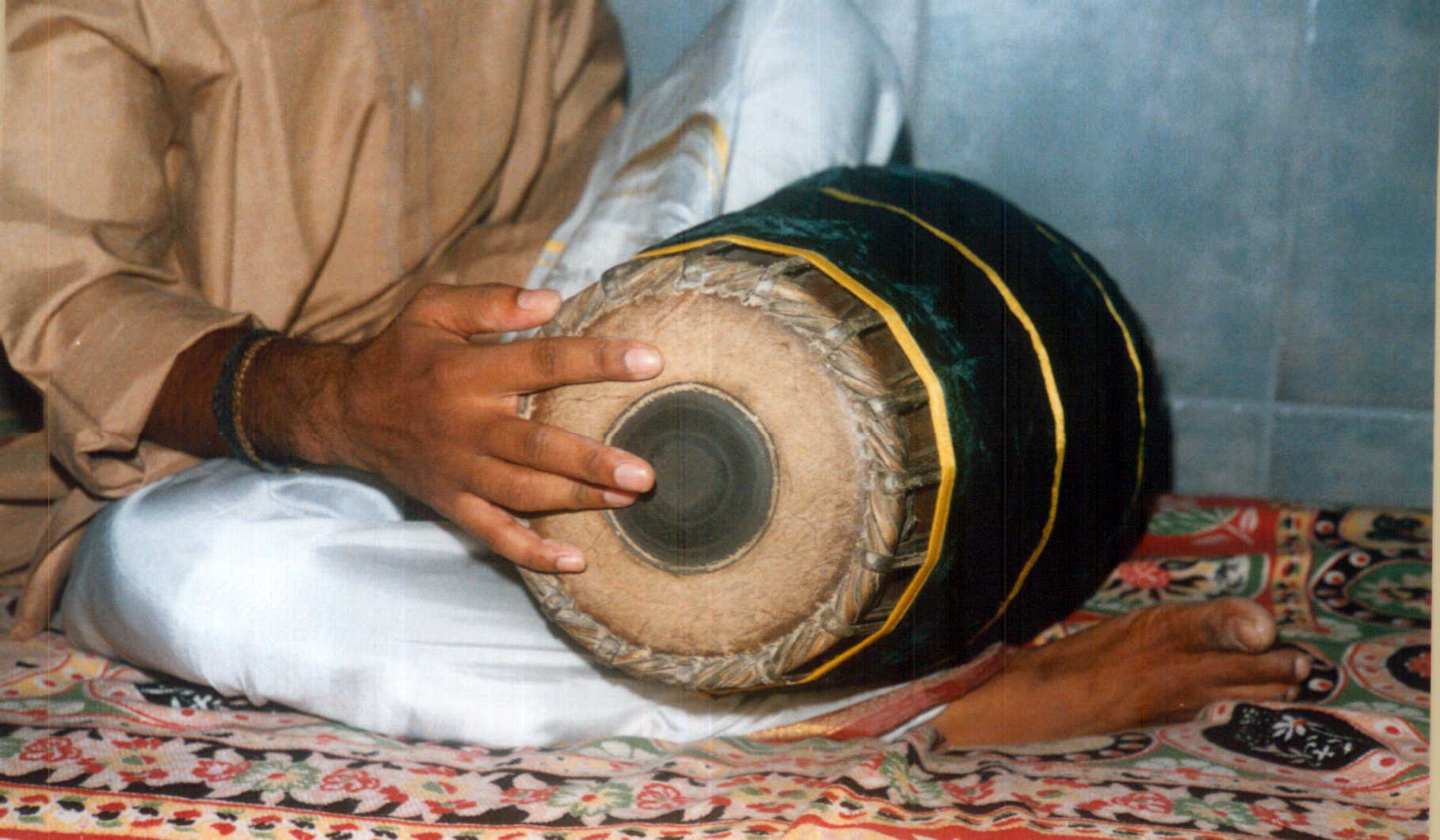 Nam stroke Tanjore style mridangam - traditional ring finger support technique